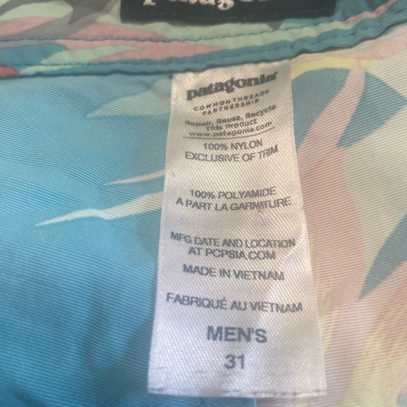 Patagonia Minimalist WaveFarer Board shorts - Picture 3 of 4